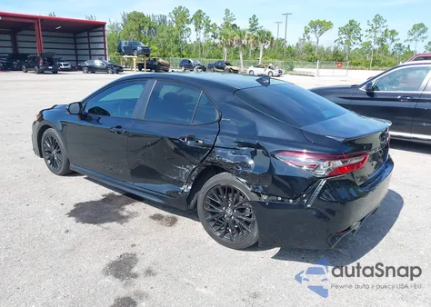 2022 Toyota Camry Se Nightshade Edition z USA, uszkodzony, nr VIN 4T1T11AK0NU044270